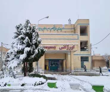 قابهای برفی در واحدهای تابعه دانشگاه و همچنان گرما در جریان درمان و آموزش