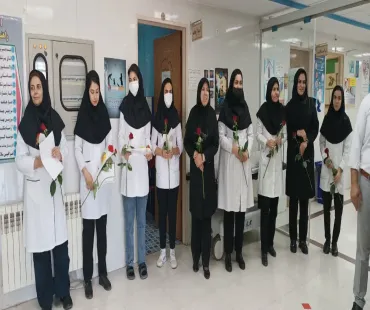 گرامیداشت روز پرستار و تقدیر از خدمات ارزشمندشان در مراکز بهداشتی درمانی دانشگاه