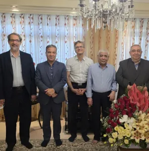 ديدار مسوولین با دكتر خادمی