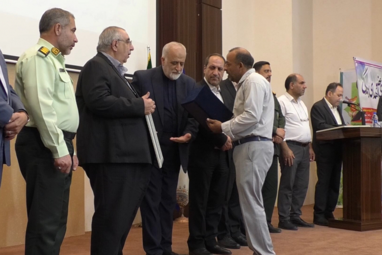 همایش تجلیل از خانواده‌های اهداکننده عضو در شهرستان برخوار