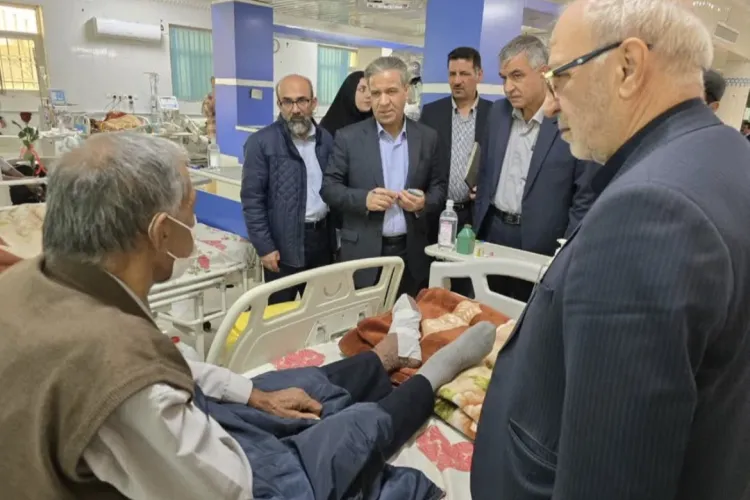 بازدید معاون توسعه مدیریت و منابع دانشگاه از مرکز دیالیز آیت‌الله ناصری شهرستان برخوار