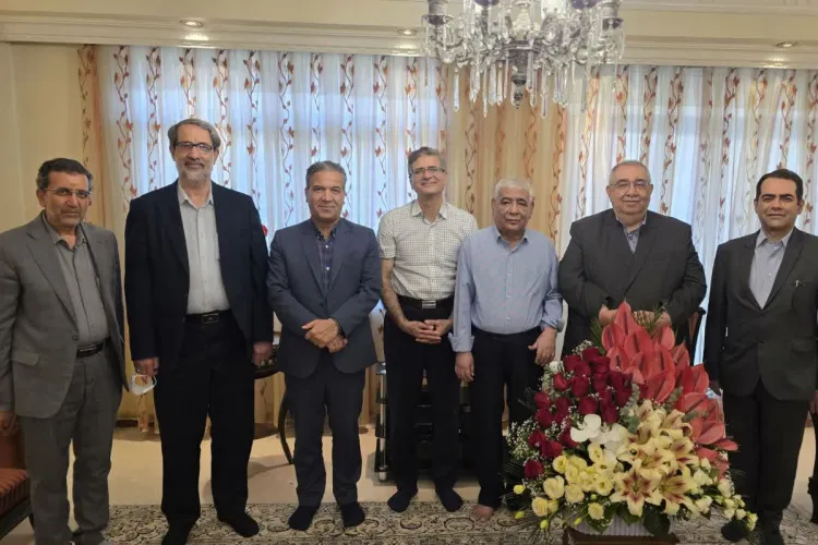 ديدار مسوولین با دكتر خادمی