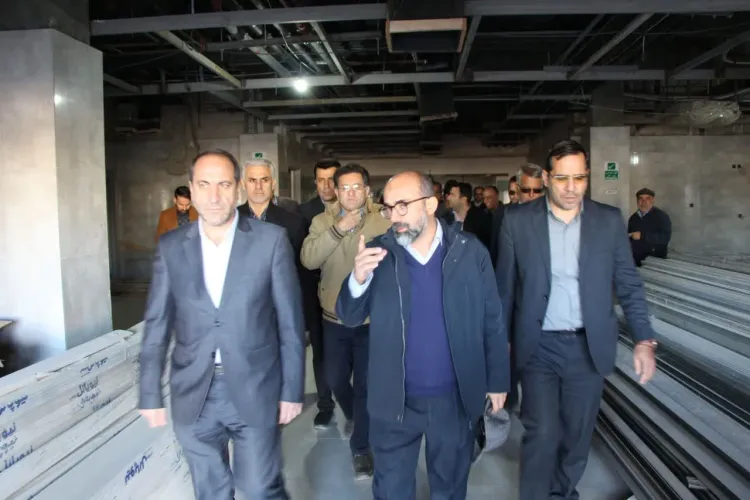 بازدید معاون سیاسی و اجتماعی استاندار اصفهان از بیمارستان در حال ساخت افضلیان شهرستان نایین