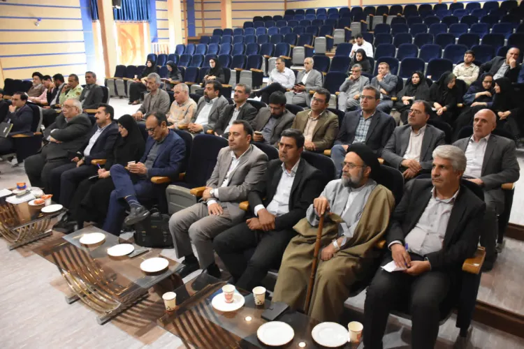 نشست هماهنگی اجرای برنامه پزشکی خانواده و نظام ارجاع در شهرستان شهرضا  