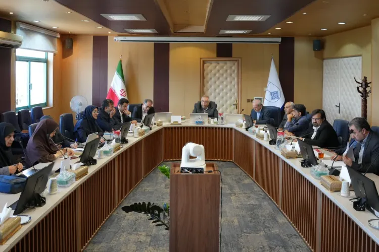 نشست مشترک رئیس دانشگاه با دبیر کل کمیسیون ملی آیسسکو 