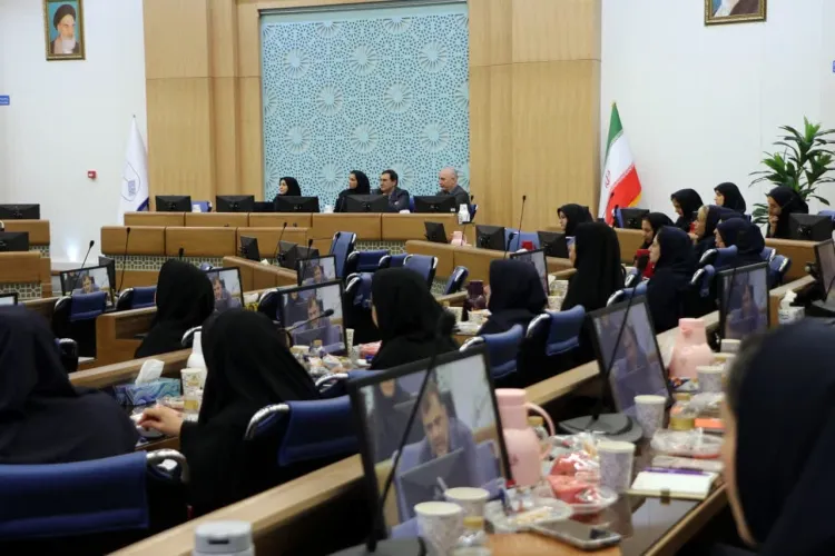 نشست مدیریت بحران با تأکید بر نقش مدیران خدمات پرستاری