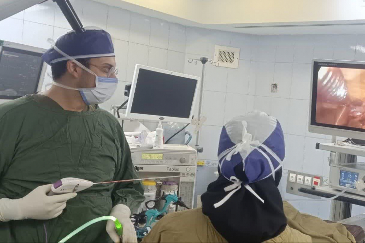 نخستیـن جراحـی ازوفاژکتـومـی کم‌ تهاجمـی در بیمارستان امین