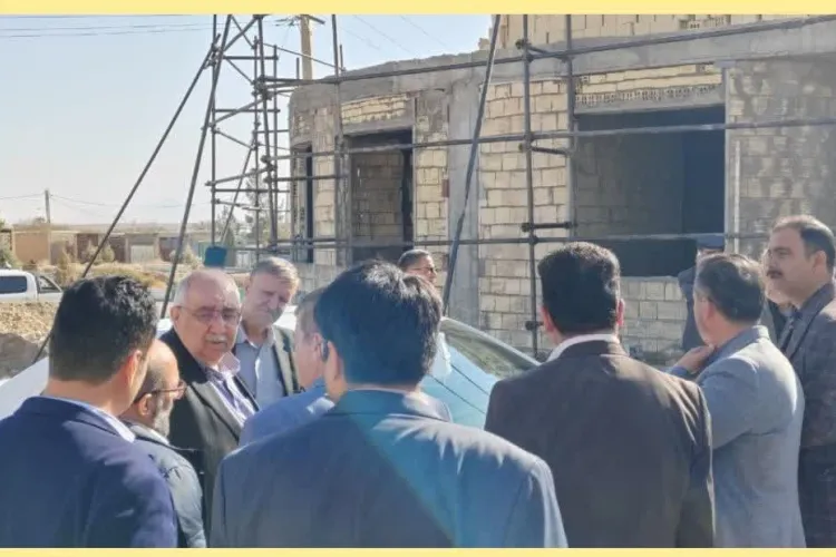 بازدید رئیس دانشگاه از پروژه‌های عمرانی شبکه بهداشت و درمان شهرستان دهاقان