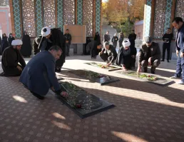 مراسم غبارروبی مزار شهدا به مناسبت هفته بسیج در دانشگاه برگزار شد