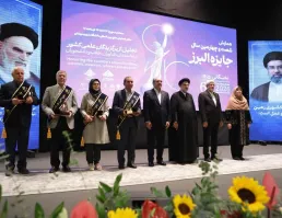 تجلیل از دکتر نضال صراف‌زادگان به عنوان چهره علمی برگزیده جهانی در ارتقای سلامت قلب