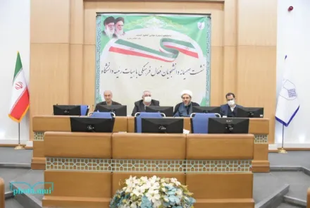 نشست صمیمانه دانشجویان فعال فرهنگی با اعضای هیات رئیسه دانشگاه