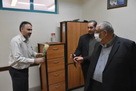 تقدیر رییس دانشگاه از کارکنان مرد دانشگاه به مناسبت میلاد حضرت علی (ع)