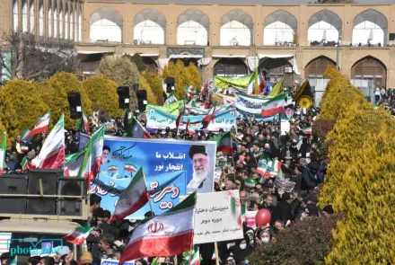 حضور پرشور دانشگاهیان علوم پزشکی اصفهان در جمع مردم اصفهان در راهپیمایی یوم الله 22 بهمن 1401