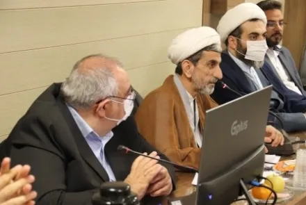 ننشست صميمي رييس كل دادگستري استان با نمايندگان تشكل هاي دانشجويي استان در دانشگاه