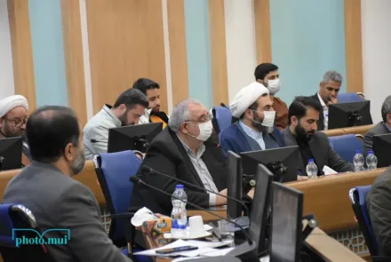 نشست صمیمانه استاندار اصفهان با نمایندگان تشکل های دانشجویی استان 