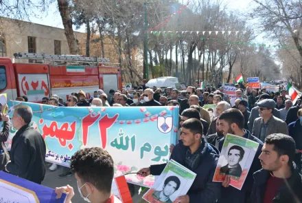 حضور پرشور دانشگاهیان علوم پزشکی اصفهان در جمع مردم اصفهان در راهپیمایی یوم الله 22 بهمن 1401