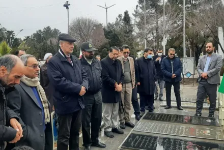 حضور مسئولین دانشگاه در گلستان شهدا 12 بهمن