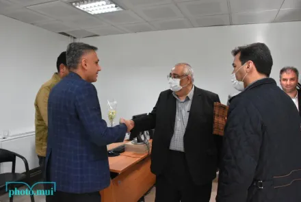 تقدیر رییس دانشگاه از کارکنان مرد دانشگاه به مناسبت میلاد حضرت علی (ع)