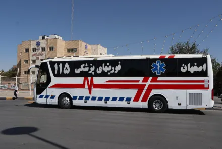 پوشش امدادی زائرین کربلا توسط تیم اورژانس 