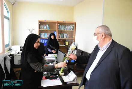 تقدیر رییس دانشگاه از بانوان ستادی به مناسبت گرامیداشت روز زن