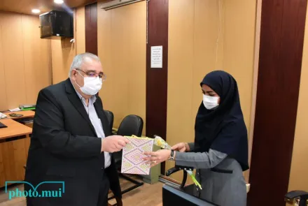 تقدیر رییس دانشگاه از بانوان ستادی به مناسبت گرامیداشت روز زن