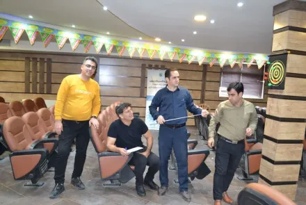برگزاری مسابقات ورزشی دارت در شهرستان فلاورجان