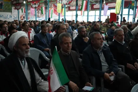 همزمان با آغاز دهه فجر؛ غبارروبی مزار شهدا و تجدید میثاق دانشگاهیان در گلستان شهدای اصفهان