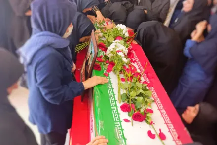 مراسم وداع با پیکر مطهر پرستار شهیده راضیه عابدی در بیمارستان ۹دی