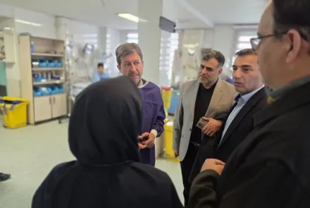 حضور دکتر جمالی نژاد استاندار اصفهان در بیمارستان کودکان امام حسین 
