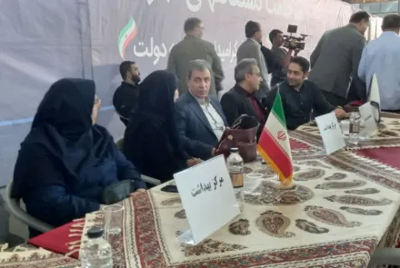 حضور مسئولین دانشگاه علوم پزشکی اصفهان در میز خدمت دستگاه های اجرایی استان 