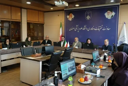 بازدید معاون اجرایی معاونت تحقیقات و فناوری وزارت بهداشت از دانشگاه به مناسبت هفته پژوهش