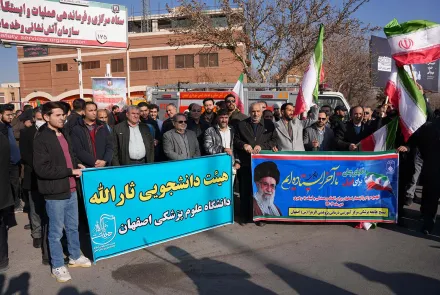 حضور پرشور دانشگاهیان در راهپیمایی مردم انقلابی اصفهان در اعلام انزجار از اغتشاشگران و تشییع شهدا