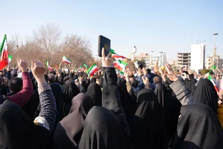 حضور پرشور دانشگاهیان در راهپیمایی مردم انقلابی اصفهان در اعلام انزجار از اغتشاشگران و تشییع شهدا