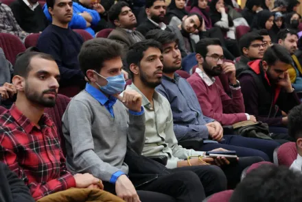 برگزاری نشست پنج ساعته صمیمانه استاندار اصفهان با جمعی از دانشجویان دانشگاه های استان