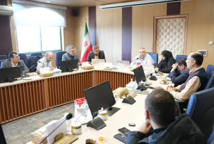 برگزاری نشست مشترک رئیس دانشگاه و نماینده مردم شریف شهرستان های نائین و خور و بیابانک در مجلس شورای اسلامی