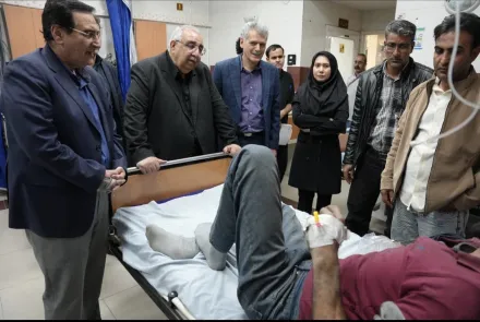 عیادت رئیس دانشگاه از مجروحان حملات و جنایات رژیم صهیونیستی و آمریکایی 
