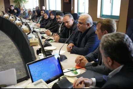 نشست رئیس دانشگاه با معاون بهداشت و مدیران شبکه های بهداشتی استان