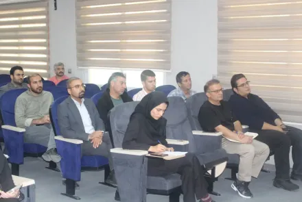 نشست صمیمی با کارکنان بیمارستان حضرت امام خمینی(قدس سره)شهرستان فلاورجان 