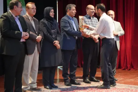 تجلیل از پزشکان، داروسازان و دندانپزشکان دانشگاه علوم پزشکی اصفهان؛ تقدیر از تلاشگران خط مقدم سلامت