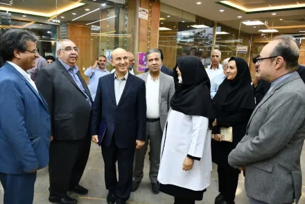 بازدید مشاور وزیر و مدیرکل حوزه وزارتی از مرکز آموزشی درمانی الزهرا(س)
