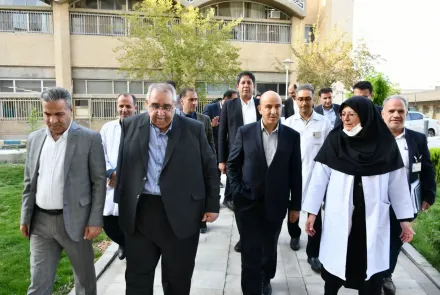 بازدید مشاور وزیر و مدیرکل حوزه وزارتی از مرکز آموزشی درمانی الزهرا(س)