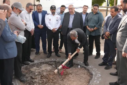 کلنگ‌زنی پروژه‌های خیر ساز اورژانس پیش بیمارستانی در شهرستان فلاورجان