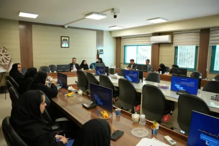 نشست خبری جشنواره بین‌المللی عکس «ایران جوان» برگزار شد/ رونمایی از پوستر جشنواره