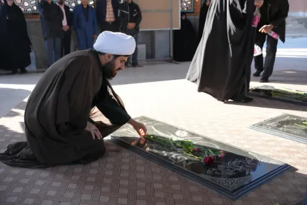 مراسم غبارروبی مزار شهدا به مناسبت هفته بسیج در دانشگاه برگزار شد