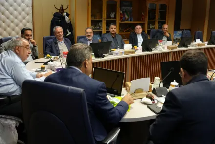 نشست رئیس دانشگاه با خیرین هیأت مدیره مرکز آموزشی درمانی  نور و حضرت علی اصغر(ع)