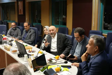 نشست رئیس دانشگاه با خیرین هیأت مدیره مرکز آموزشی درمانی  نور و حضرت علی اصغر(ع)