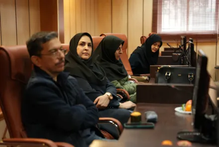 نشست صمیمی رئیس دانشگاه با اساتید پیشکسوت دانشکده دندانپزشکی