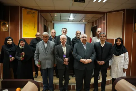 نشست صمیمی رئیس دانشگاه با اساتید پیشکسوت دانشکده دندانپزشکی