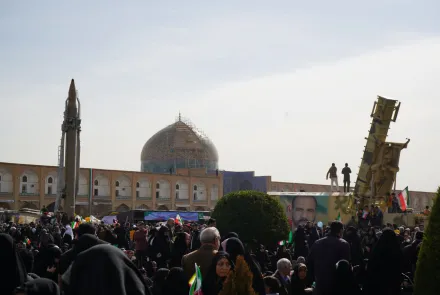 همراه با ایران، در راهپیمایی ۲۲ بهمن