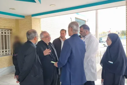 بازدید نوروزی رئیس دانشگاه از بیمارستان های امیرالمومنین(ع) شهرستان شهرضا و بیمارستان شهدای دهاقان شهرستان دهاقان